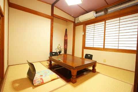 紅松　室内写真